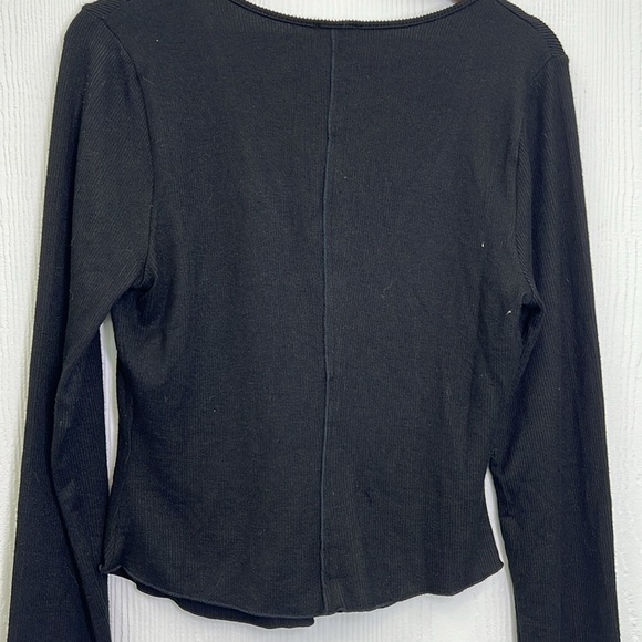 Free People - Keep It Basic Black Ribbed 3 Button Long Sleeve Top Size Large - Picture 12 of 12